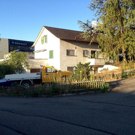 Baselhostel Fullinsdorf Eksteriør billede